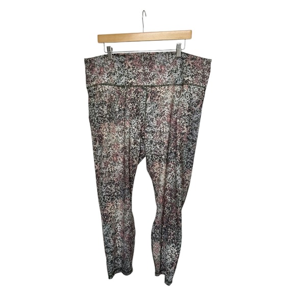 Fabletics Define PowerHold® High-Waisted 7/8 Legging in Earthen Size 3X - Picture 12 of 13